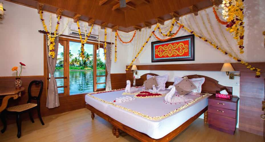 Abad Cruise on the Lake, Alleppey 2